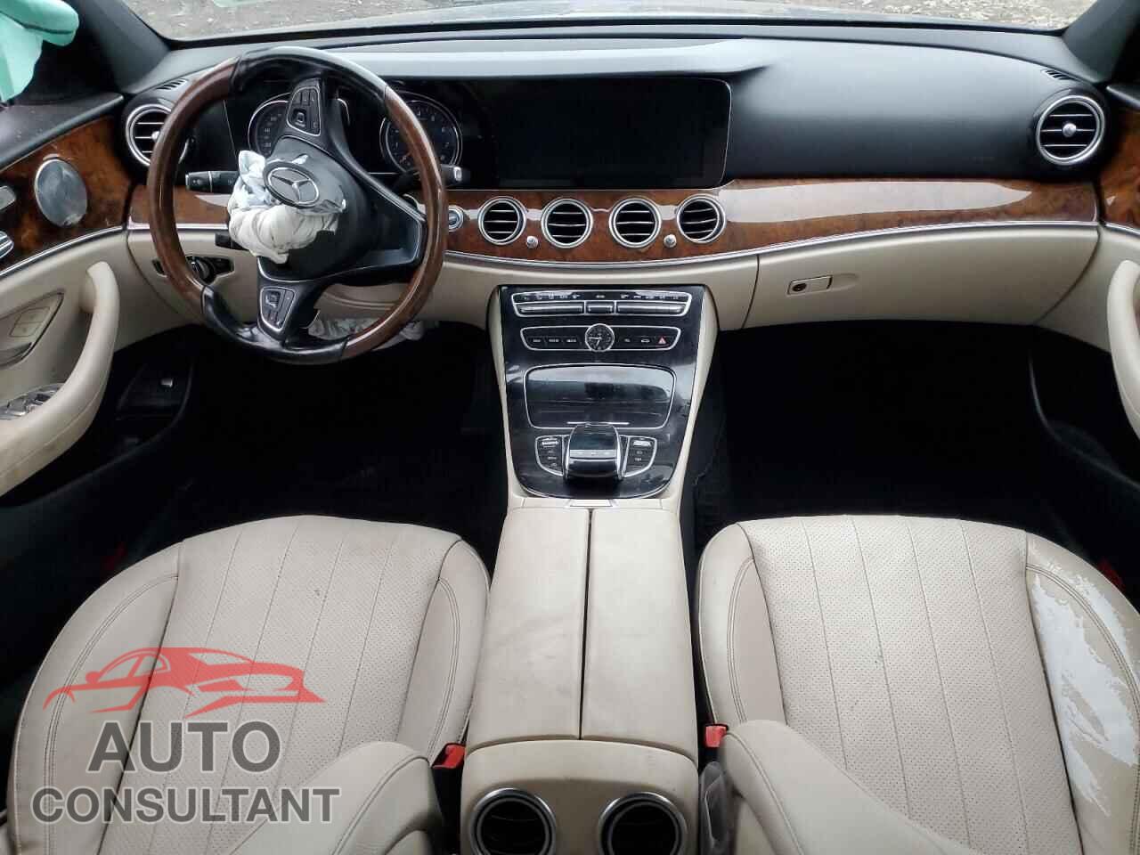 MERCEDES-BENZ E-CLASS 2017 - WDDZF4KB3HA261386
