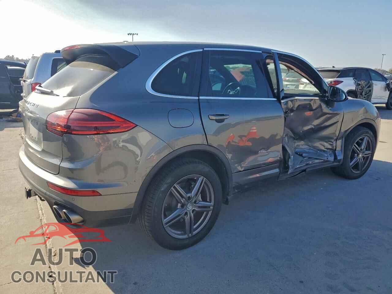 PORSCHE CAYENNE 2015 - WP1AB2A26FLA61353