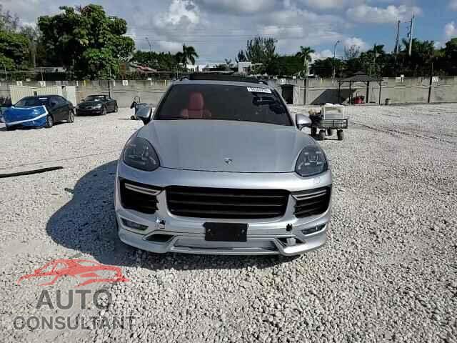 PORSCHE CAYENNE 2017 - WP1AD2A23HLA82321
