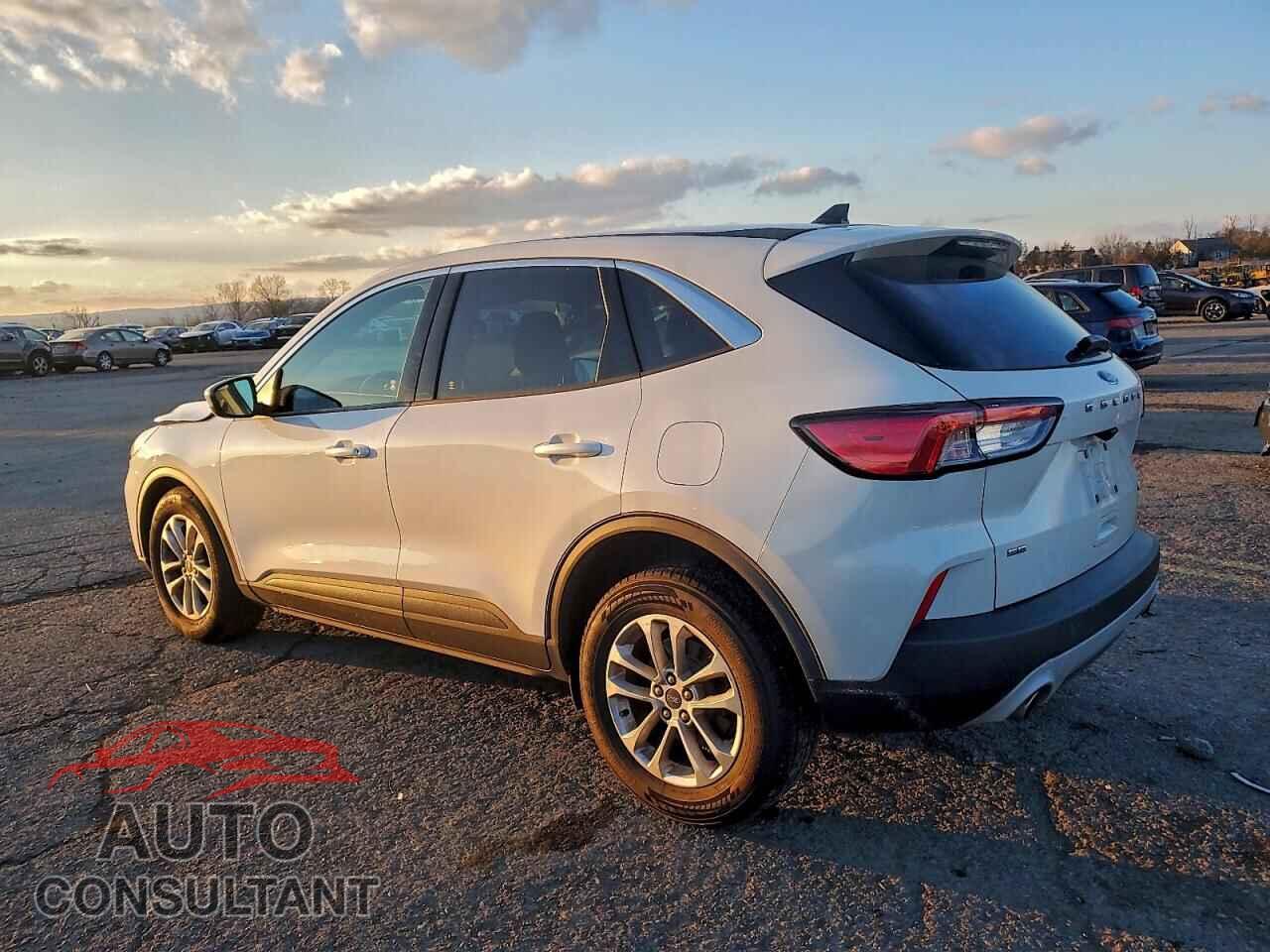 FORD ESCAPE 2020 - 1FMCU0G68LUA20758