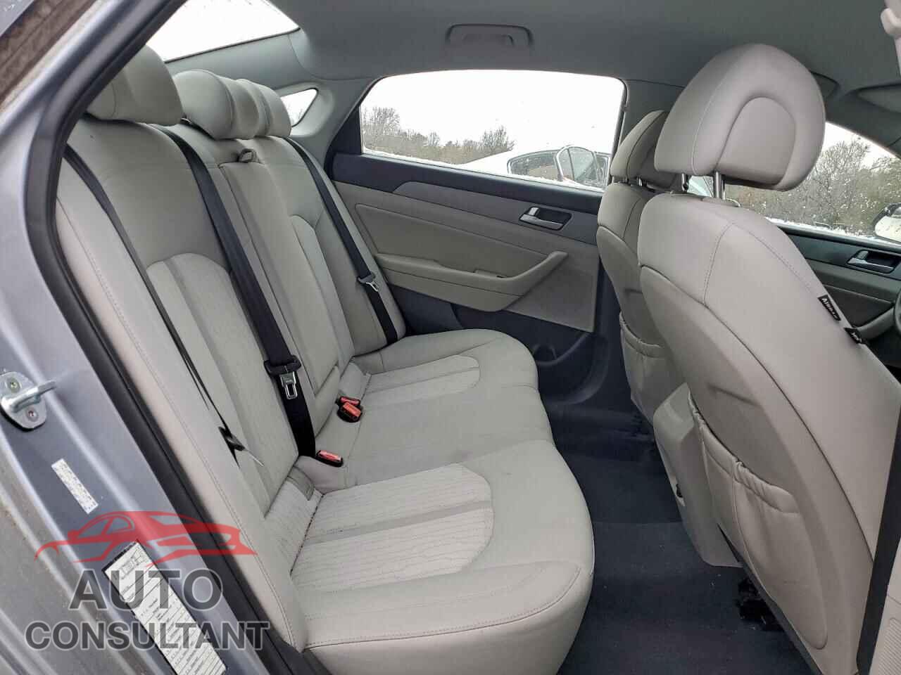HYUNDAI SONATA 2017 - KMHE24L16HA043478