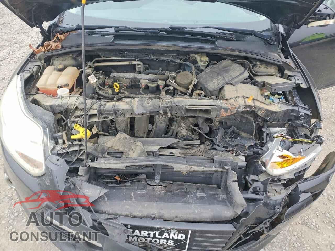 FORD FOCUS 2014 - 1FADP3F26EL117245