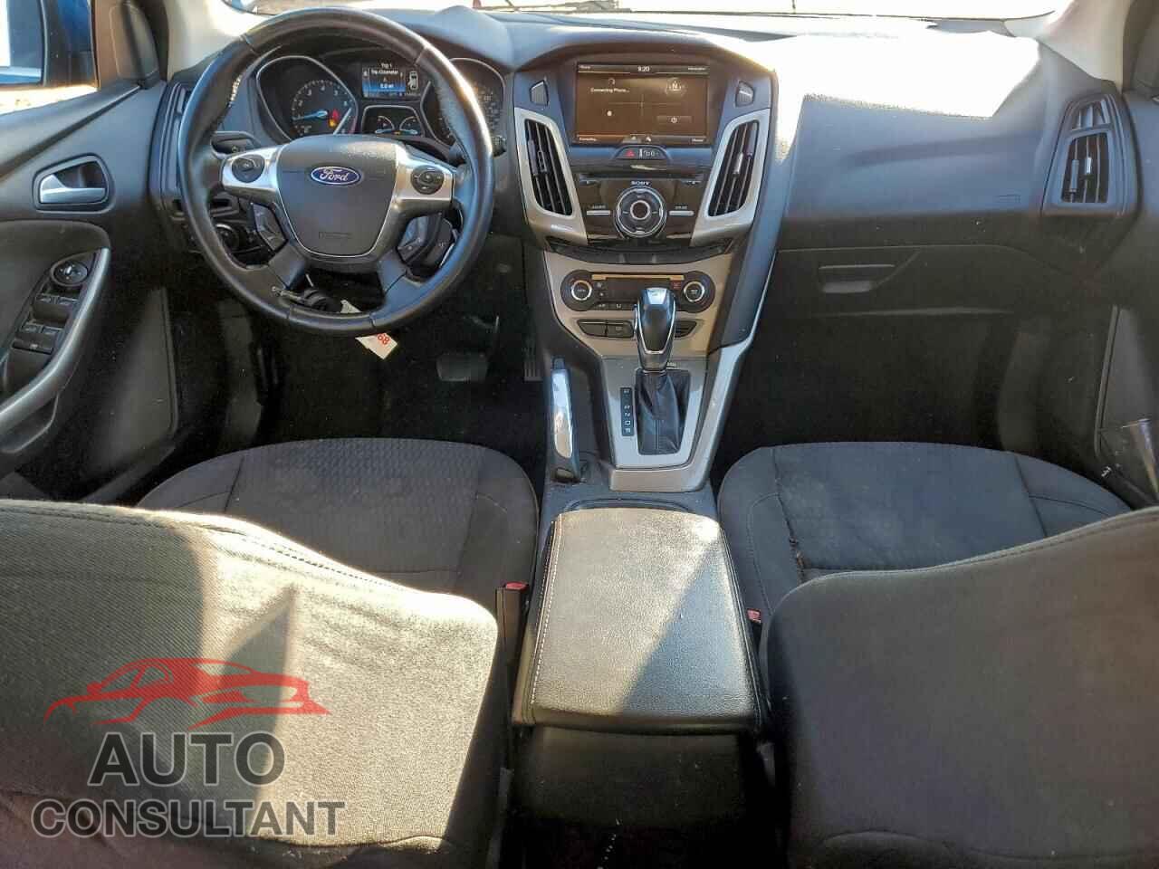 FORD FOCUS 2012 - 1FAHP3M21CL318200