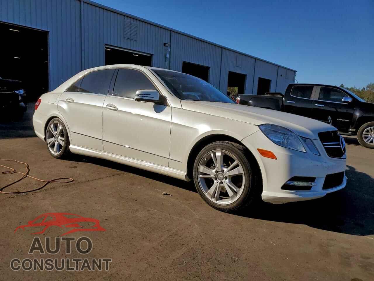 MERCEDES-BENZ E-CLASS 2013 - WDDHF5KB5DA697944