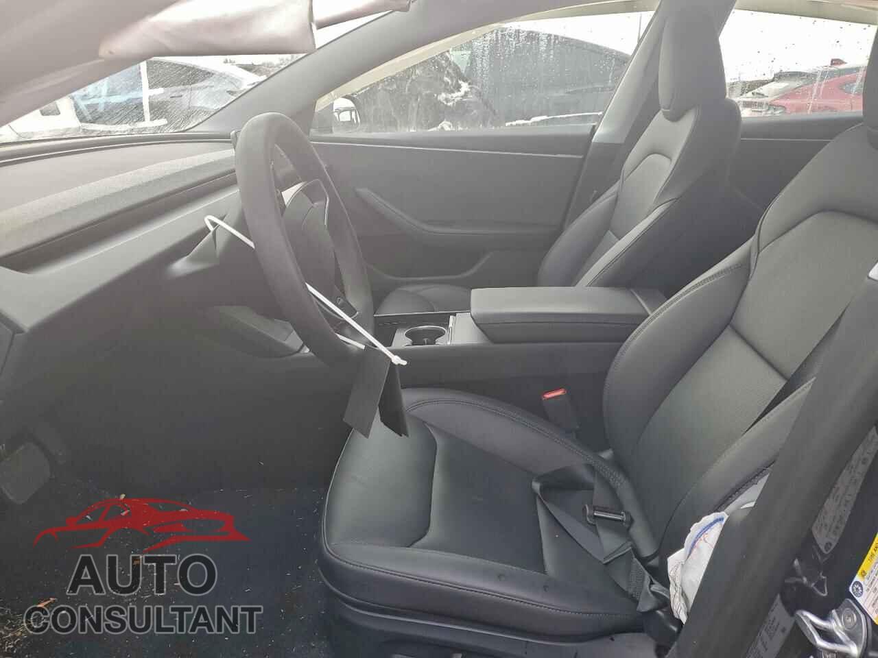 TESLA MODEL 3 2025 - 5YJ3E1EB7SF914362