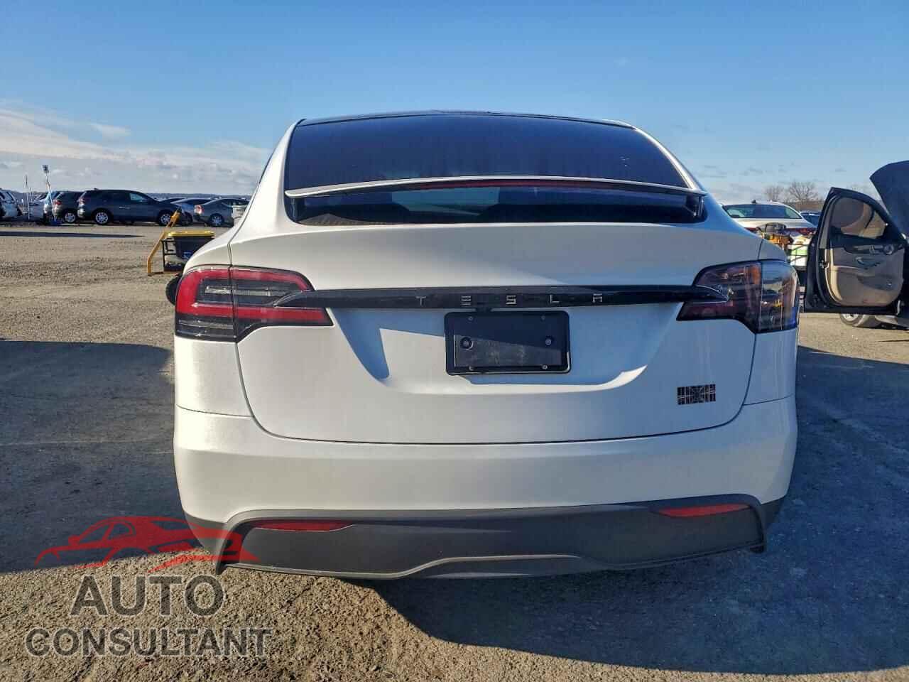TESLA MODEL X 2024 - 7SAXCBE63RF453688