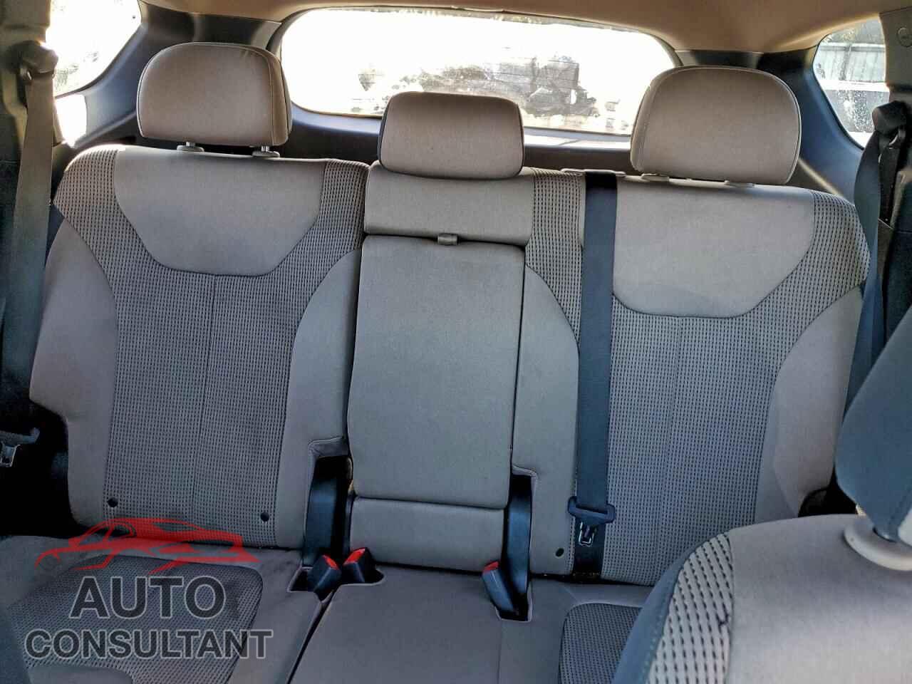 HYUNDAI SANTA FE 2019 - 5NMS33AD2KH072985