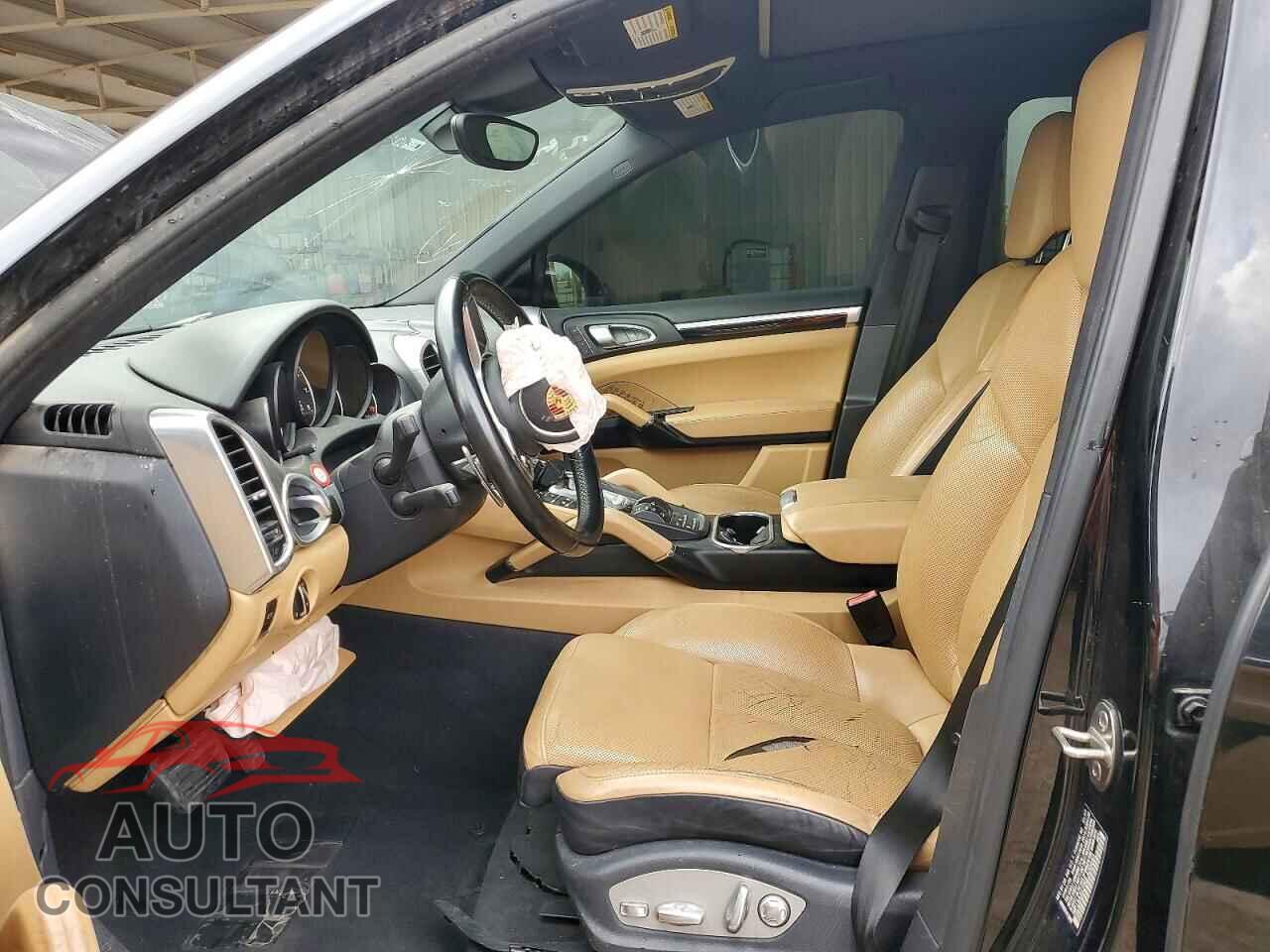 PORSCHE CAYENNE 2016 - WP1AA2A29GLA00440