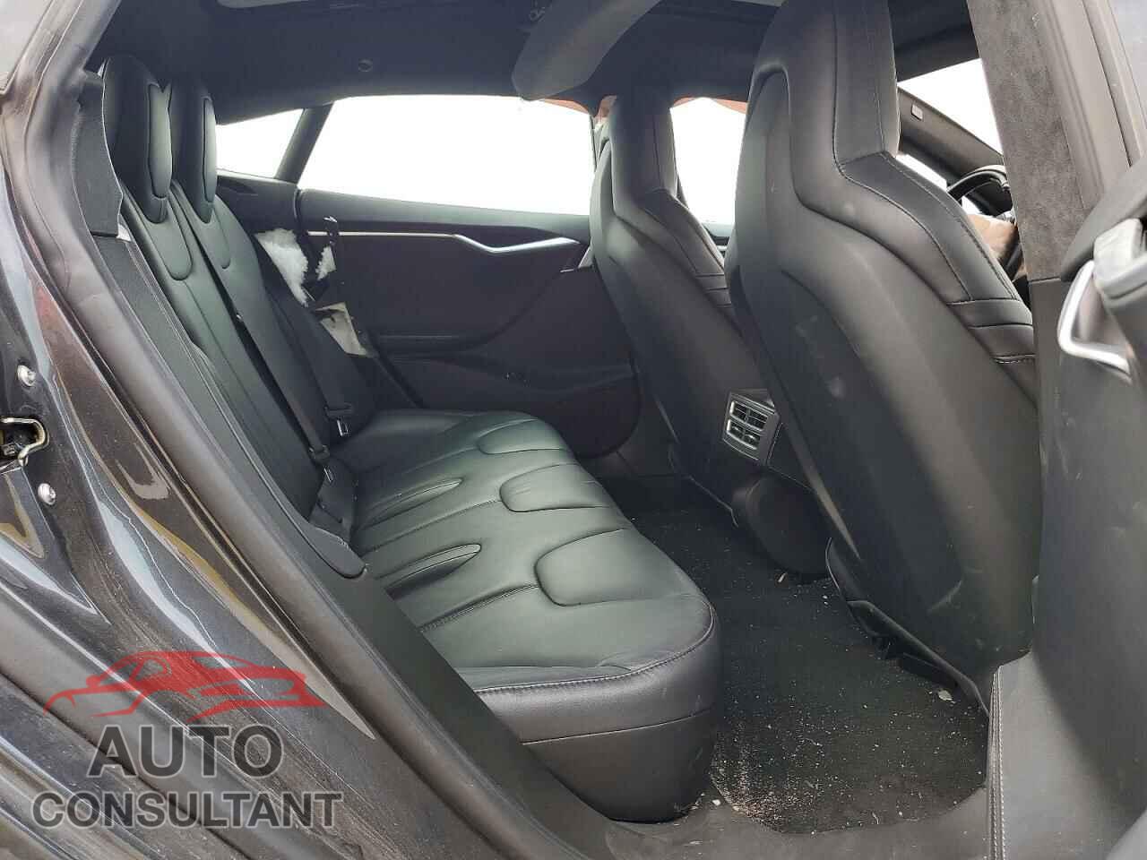 TESLA MODEL S 2016 - 5YJSA1E2XGF153728