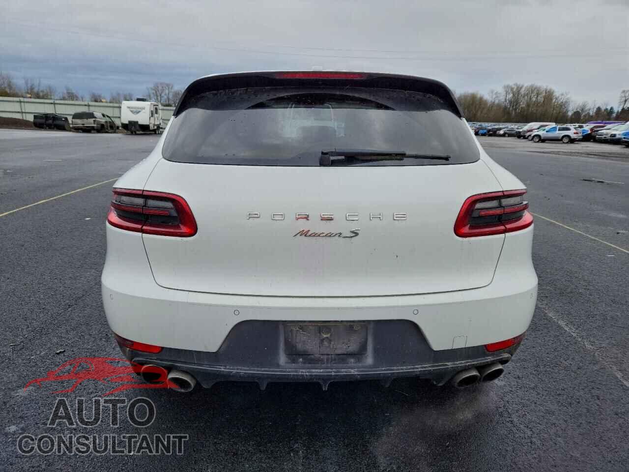 PORSCHE MACAN 2016 - WP1AB2A58GLB50272