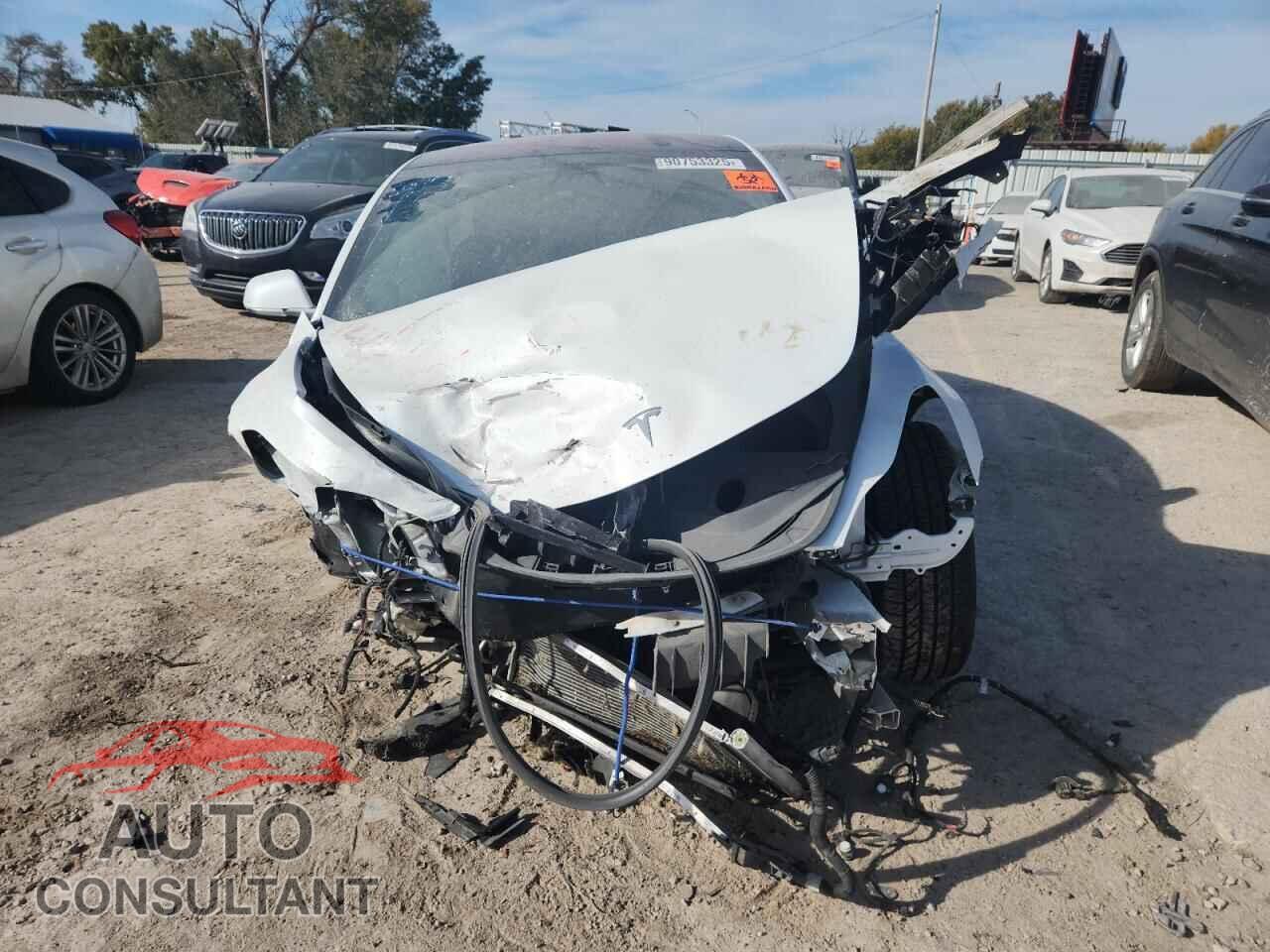 TESLA MODEL 3 2018 - 5YJ3E1EA2JF033171