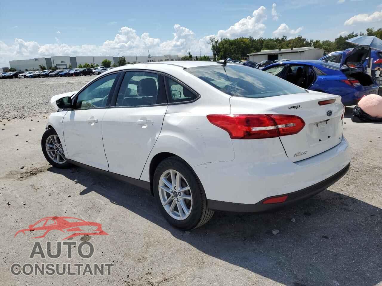 FORD FOCUS 2016 - 1FADP3F26GL296356