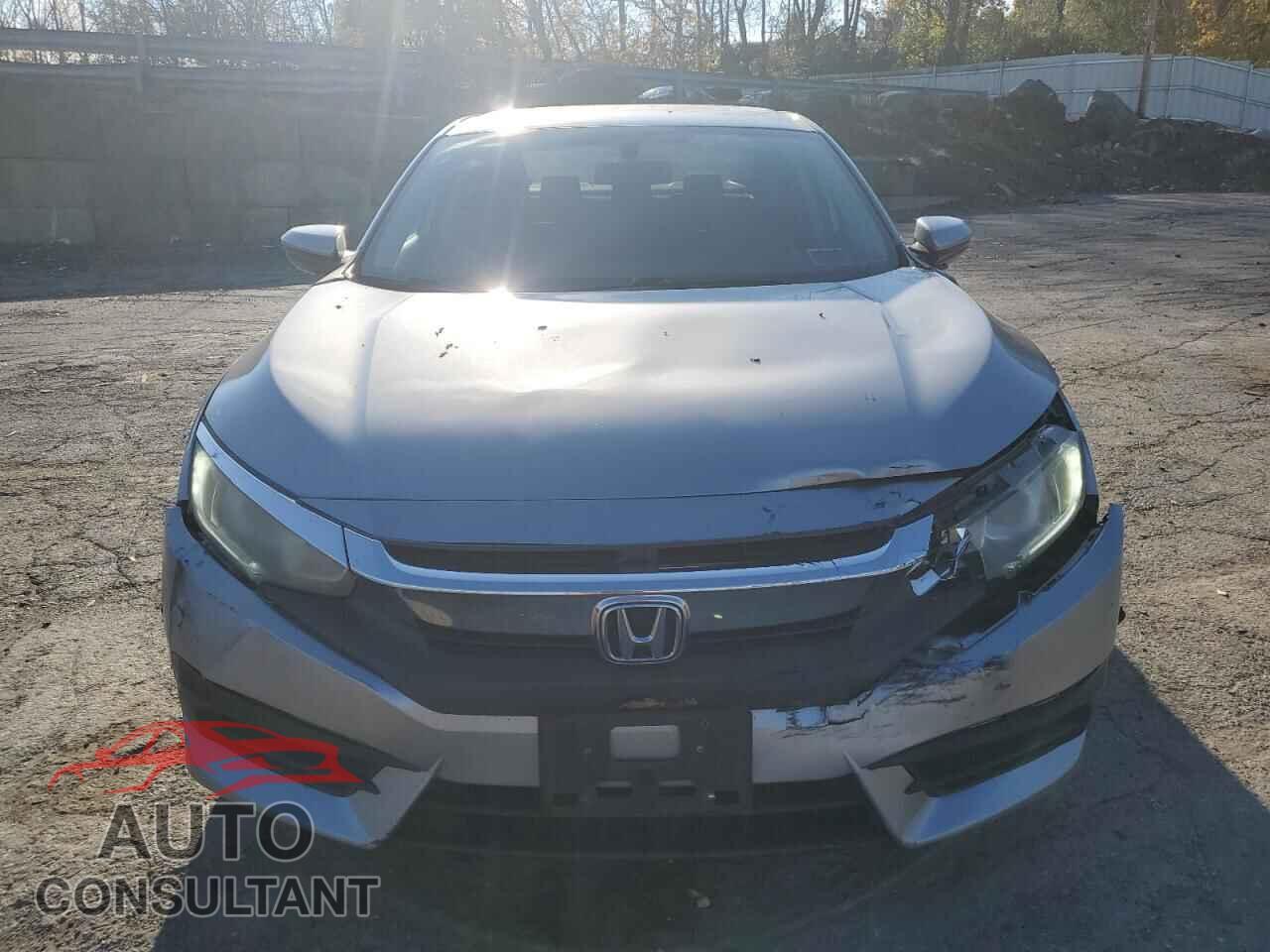 HONDA CIVIC 2017 - 2HGFC2F55HH517965