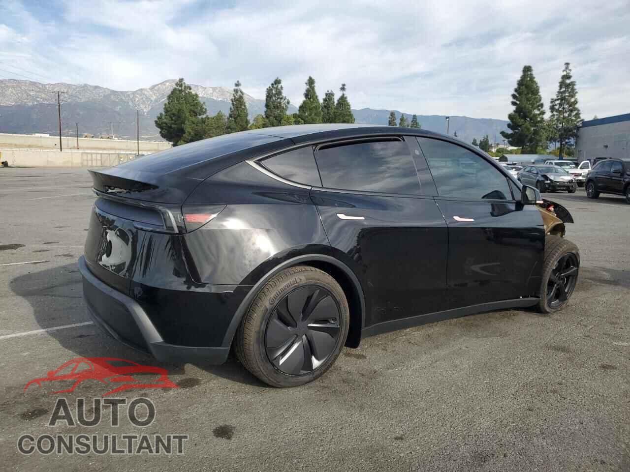 TESLA MODEL Y 2026 - 7SAYGDED7TF413298