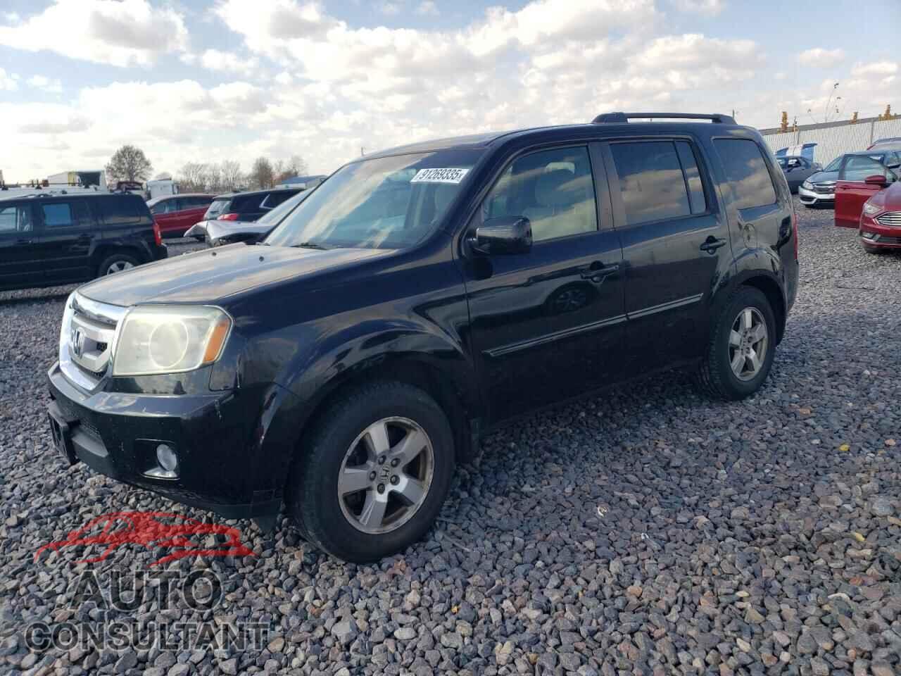 HONDA PILOT 2011 - 5FNYF4H47BB015910
