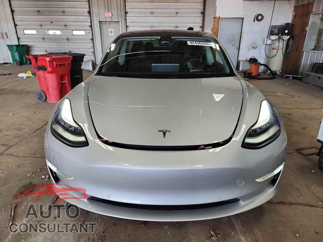 TESLA MODEL 3 2018 - 5YJ3E1EB4JF087614