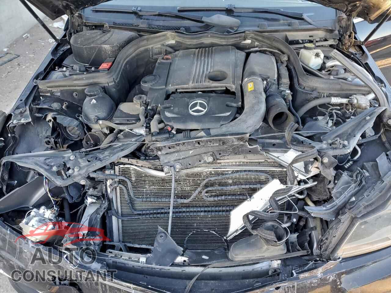 MERCEDES-BENZ C-CLASS 2013 - WDDGF4HB7DR242575