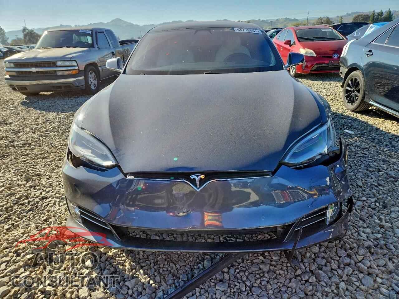 TESLA MODEL S 2020 - 5YJSA1E28LF399994