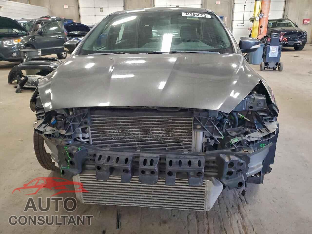 FORD FOCUS 2015 - 1FADP3L90FL246472