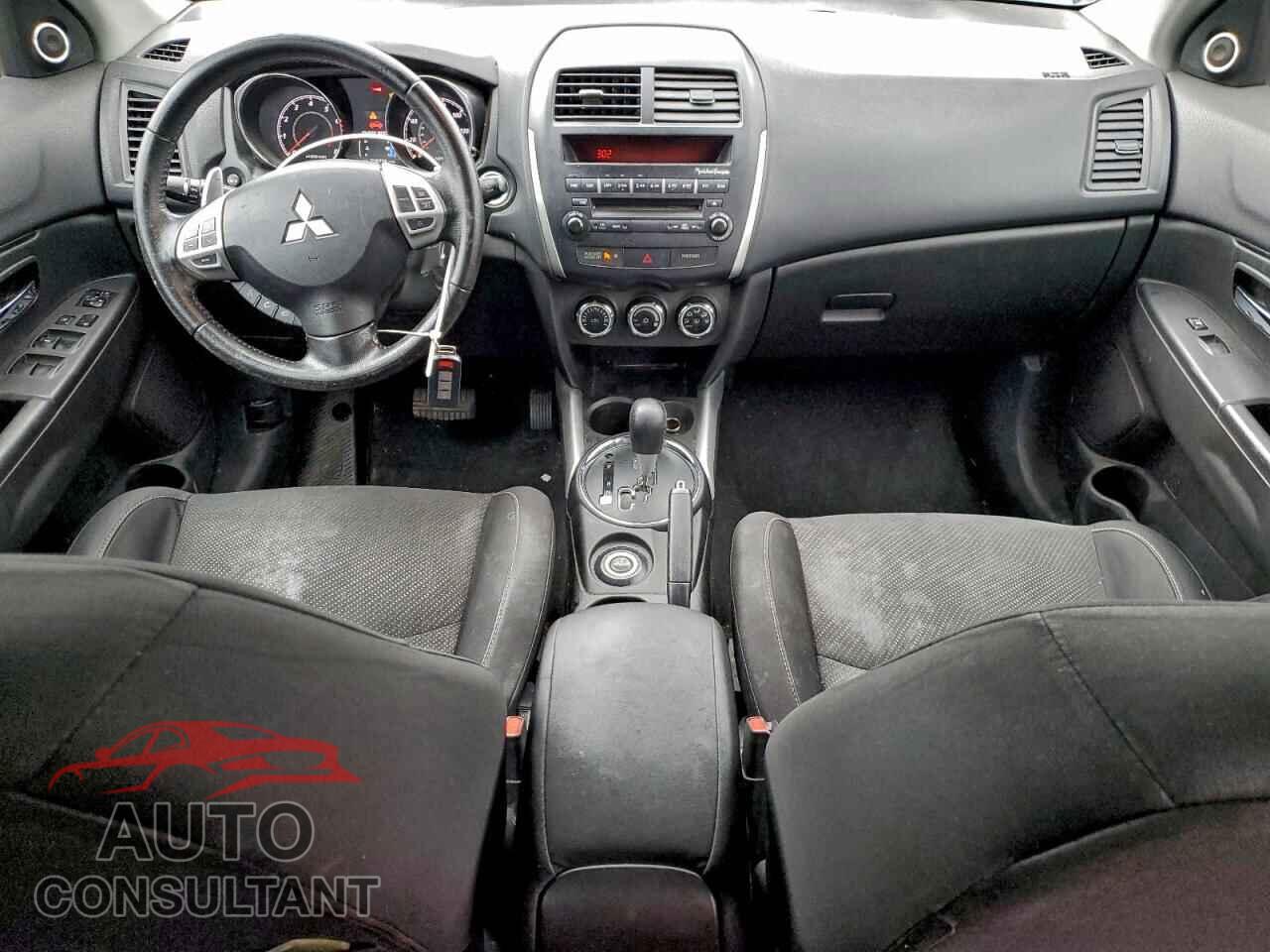 MITSUBISHI OUTLANDER 2013 - 4A4AR4AU8DE006875