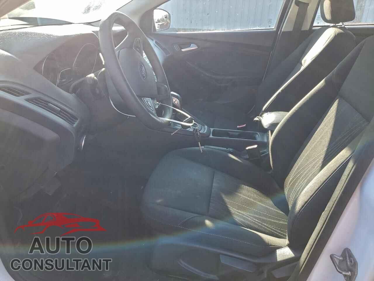 FORD FOCUS 2016 - 1FADP3F26GL243835