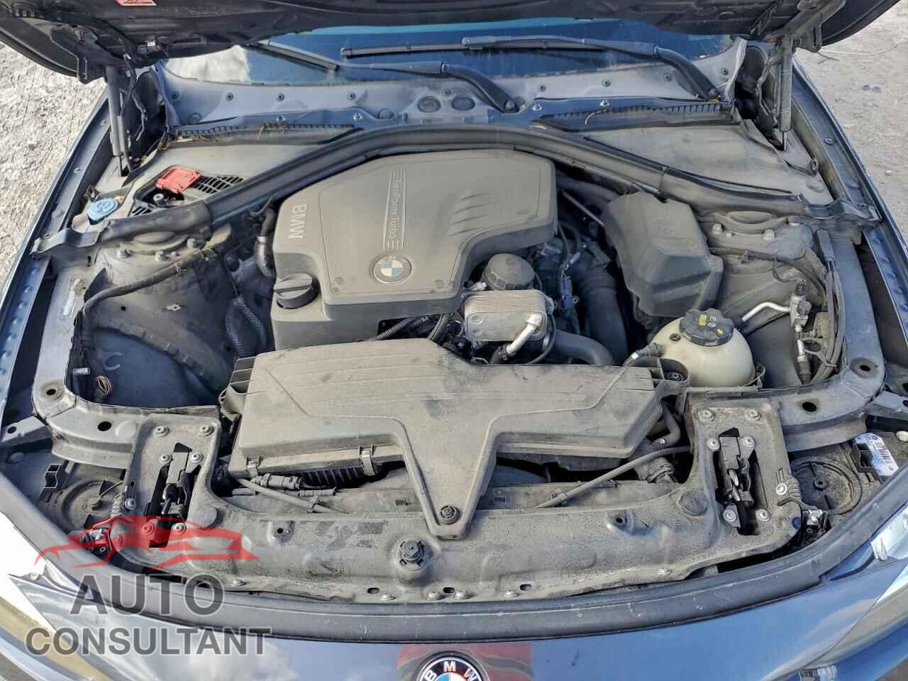 BMW 3 SERIES 2016 - WBA8E9G51GNU29720