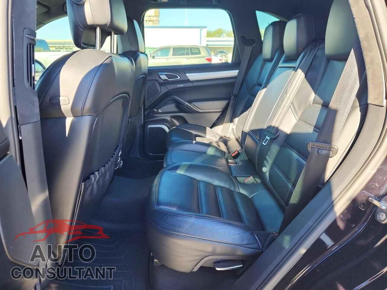 PORSCHE CAYENNE 2012 - WP1AC2A20CLA80179