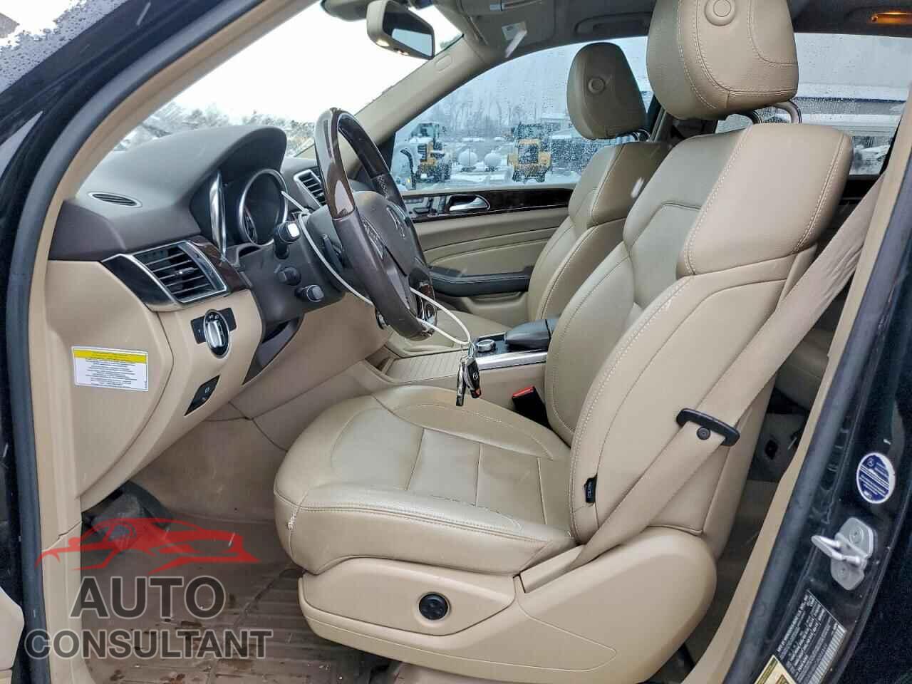 MERCEDES-BENZ M-CLASS 2012 - 4JGDA5HB6CA044449