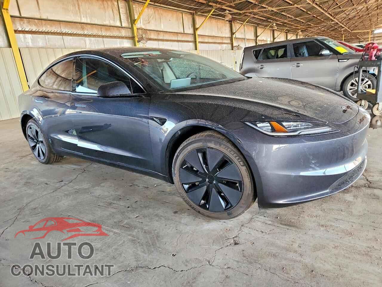 TESLA MODEL 3 2025 - 5YJ3E1EA7SF076891