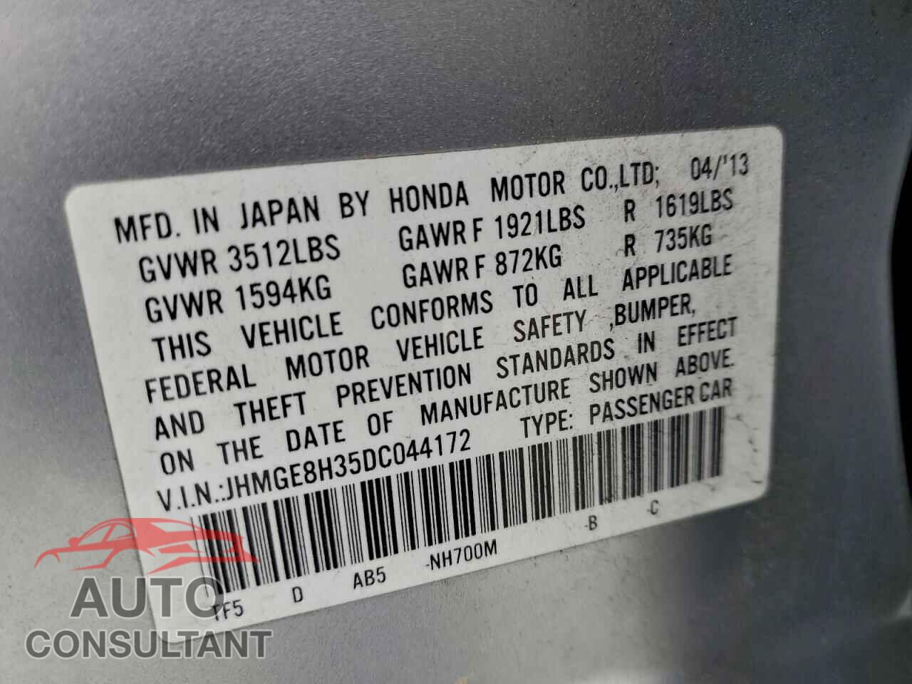 HONDA FIT 2013 - JHMGE8H35DC044172