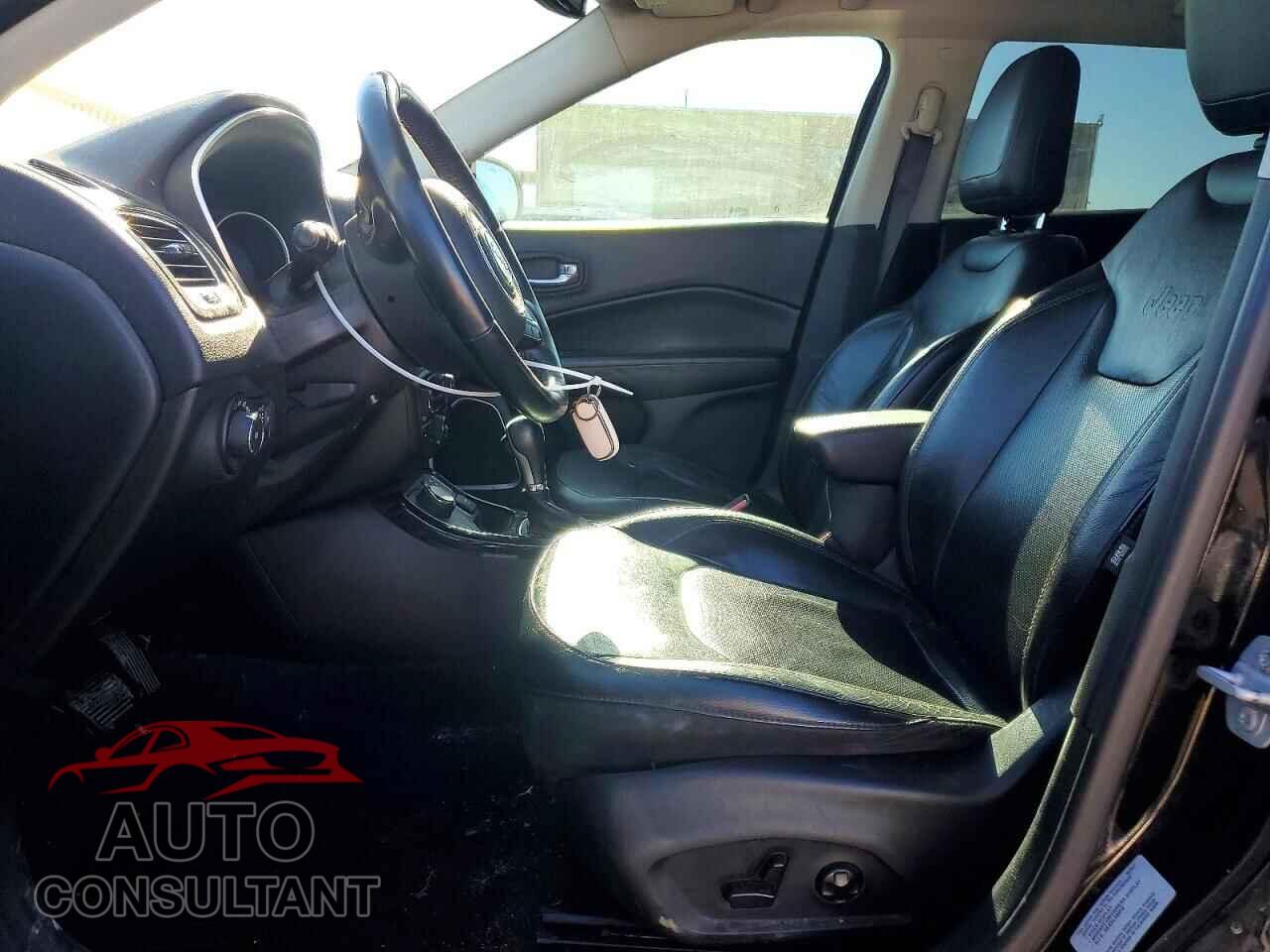 JEEP COMPASS 2018 - 3C4NJDCB4JT143738