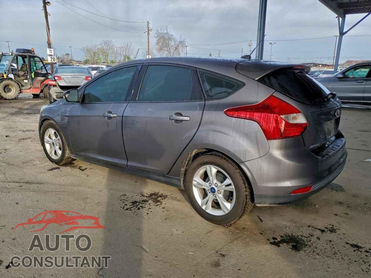 FORD FOCUS 2013 - 1FADP3K28DL145357