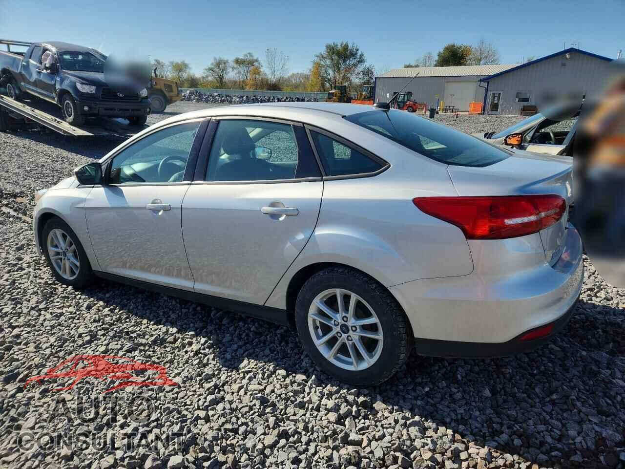 FORD FOCUS 2017 - 1FADP3F29HL266446