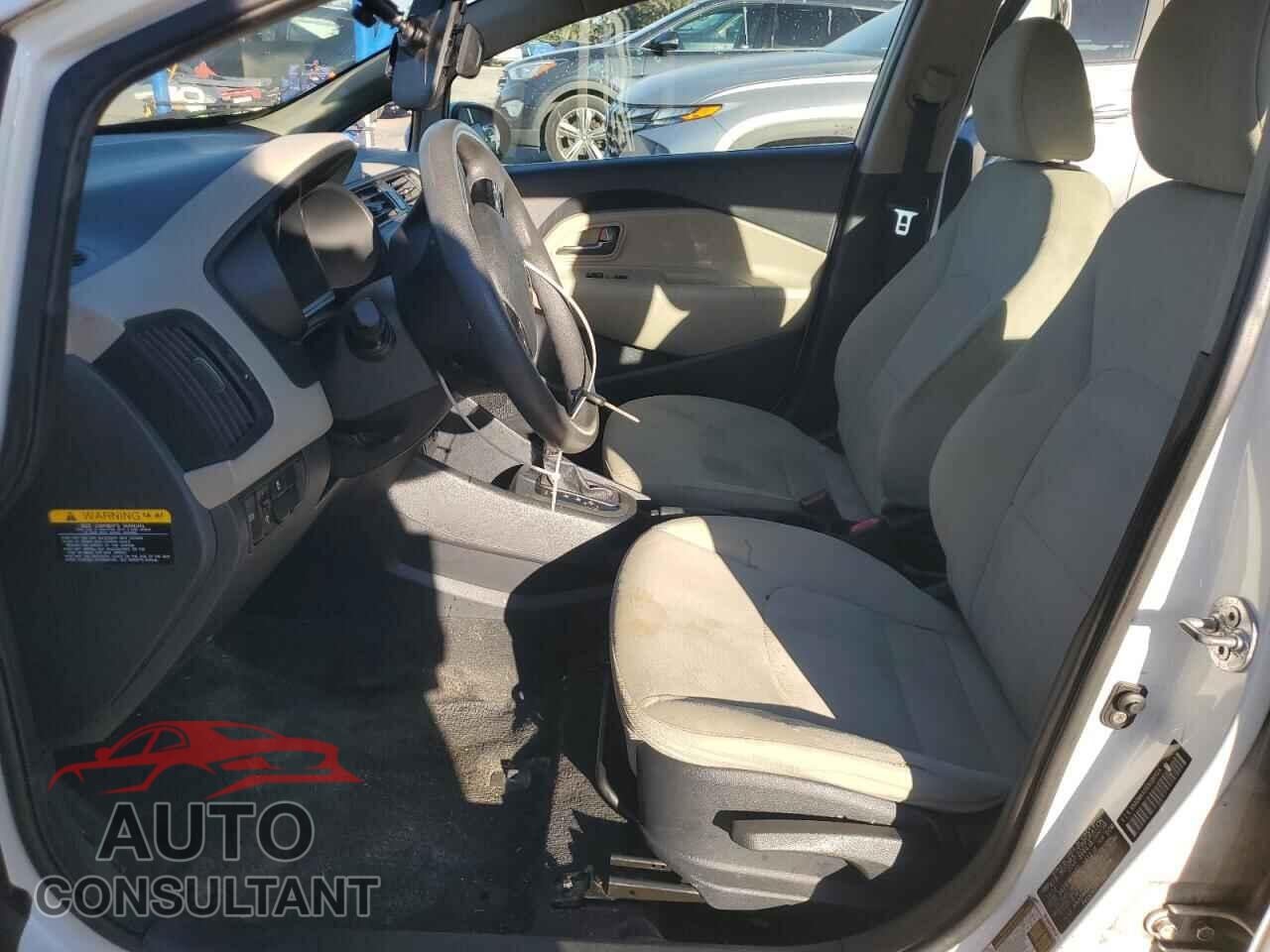 KIA RIO 2013 - KNADM4A31D6186024