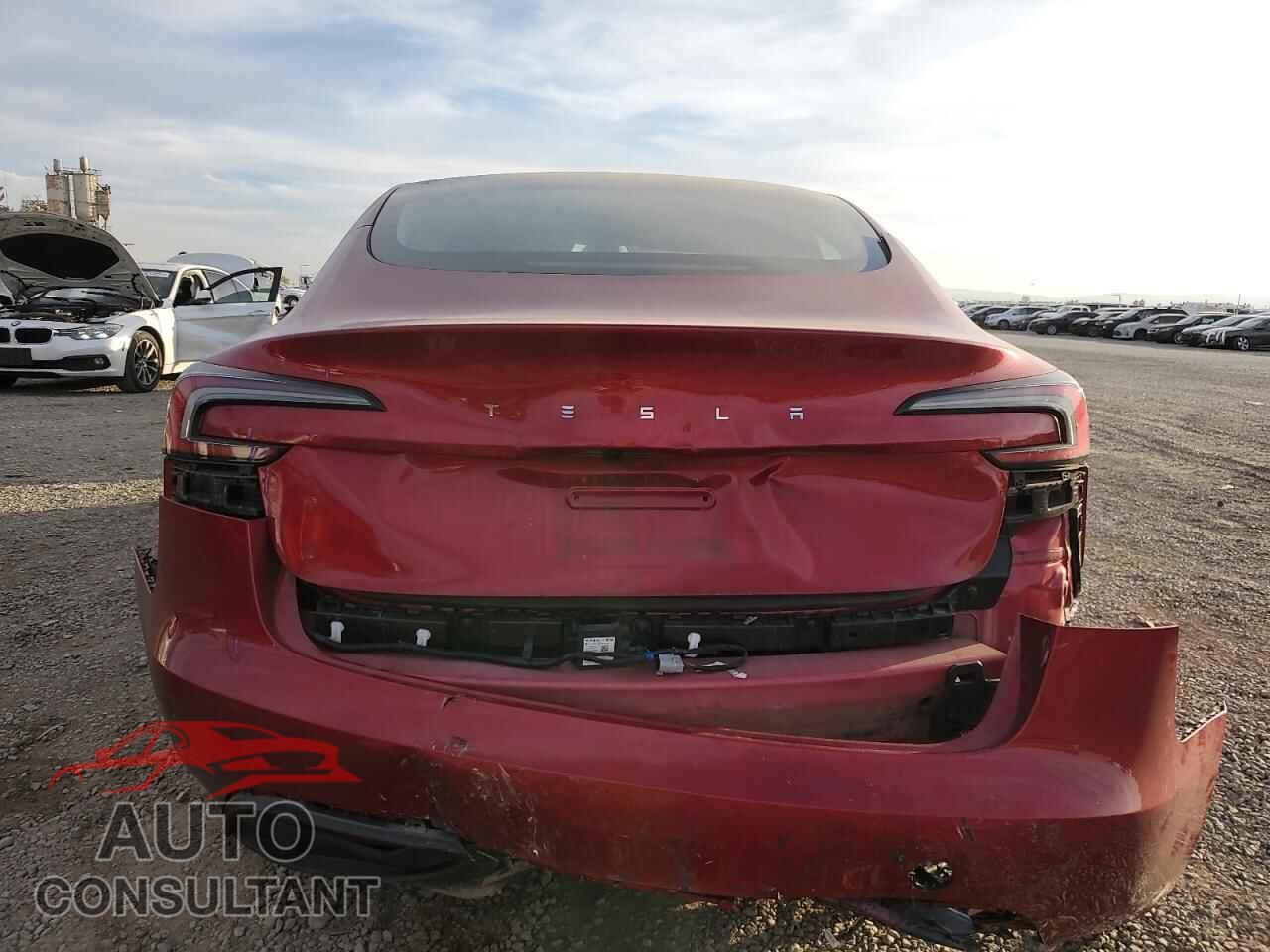 TESLA MODEL 3 2024 - 5YJ3E1EA0RF849534