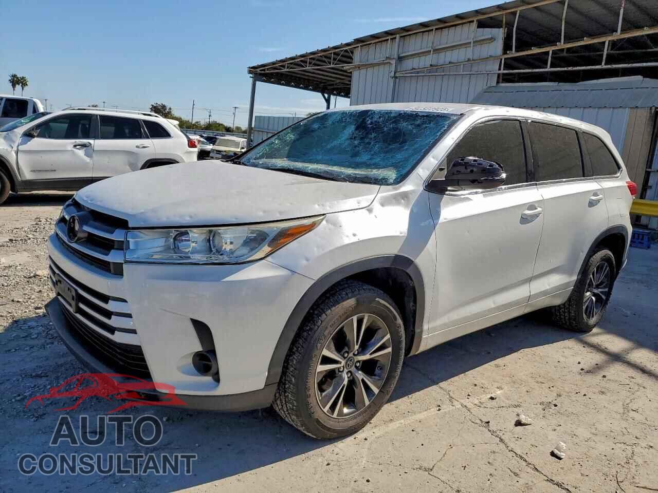 TOYOTA HIGHLANDER 2017 - 5TDZZRFH1HS201378