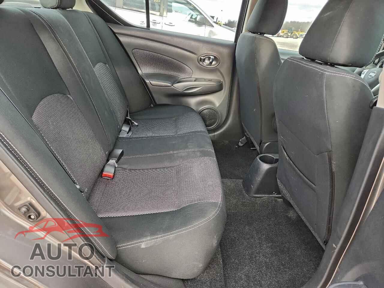 NISSAN VERSA 2017 - 3N1CN7APXHL856488