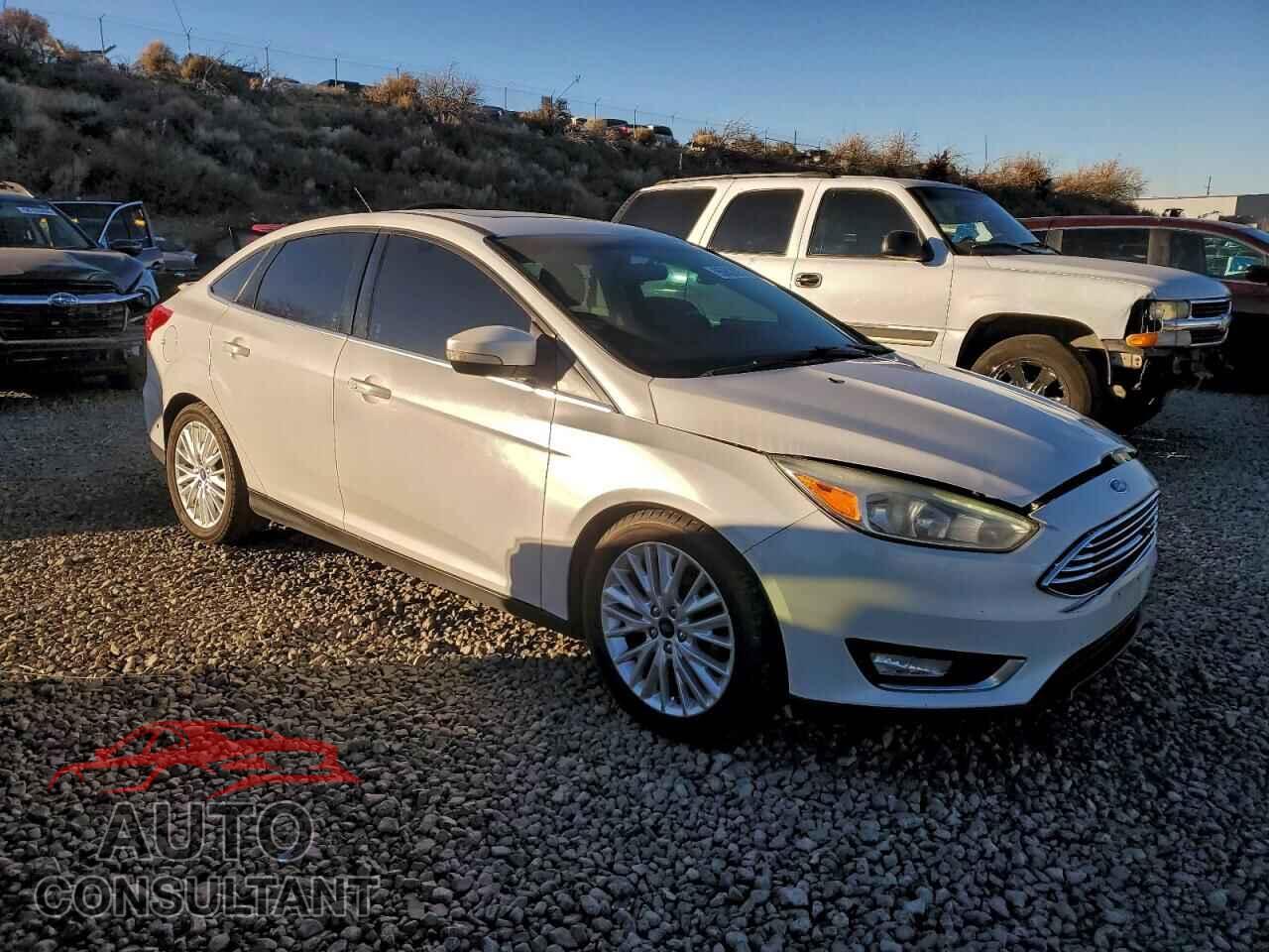 FORD FOCUS 2017 - 1FADP3J20HL287760