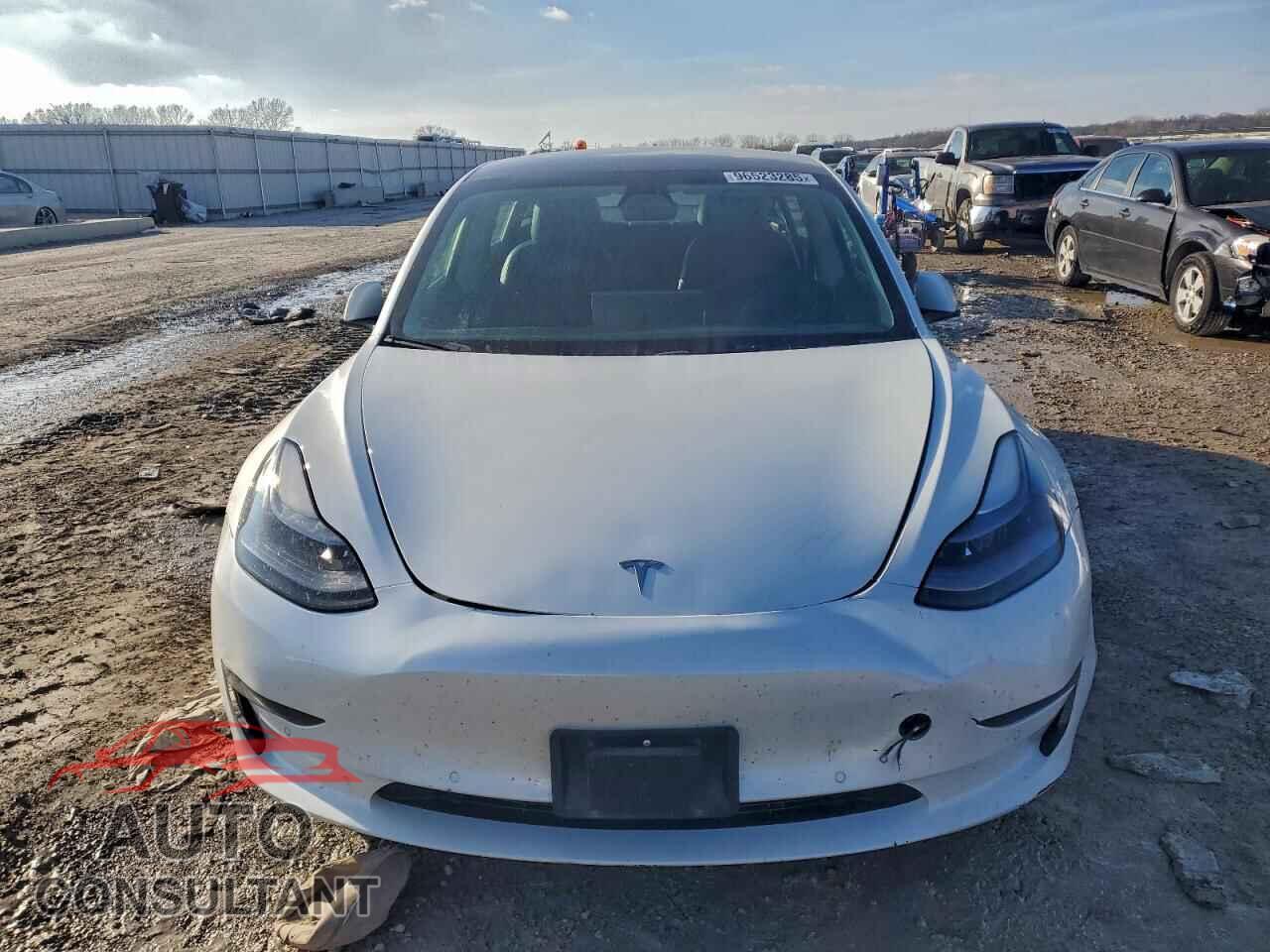 TESLA MODEL 3 2022 - 5YJ3E1EA7NF143879