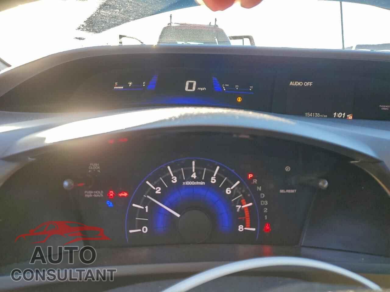 HONDA CIVIC 2012 - 2HGFB2F55CH584223