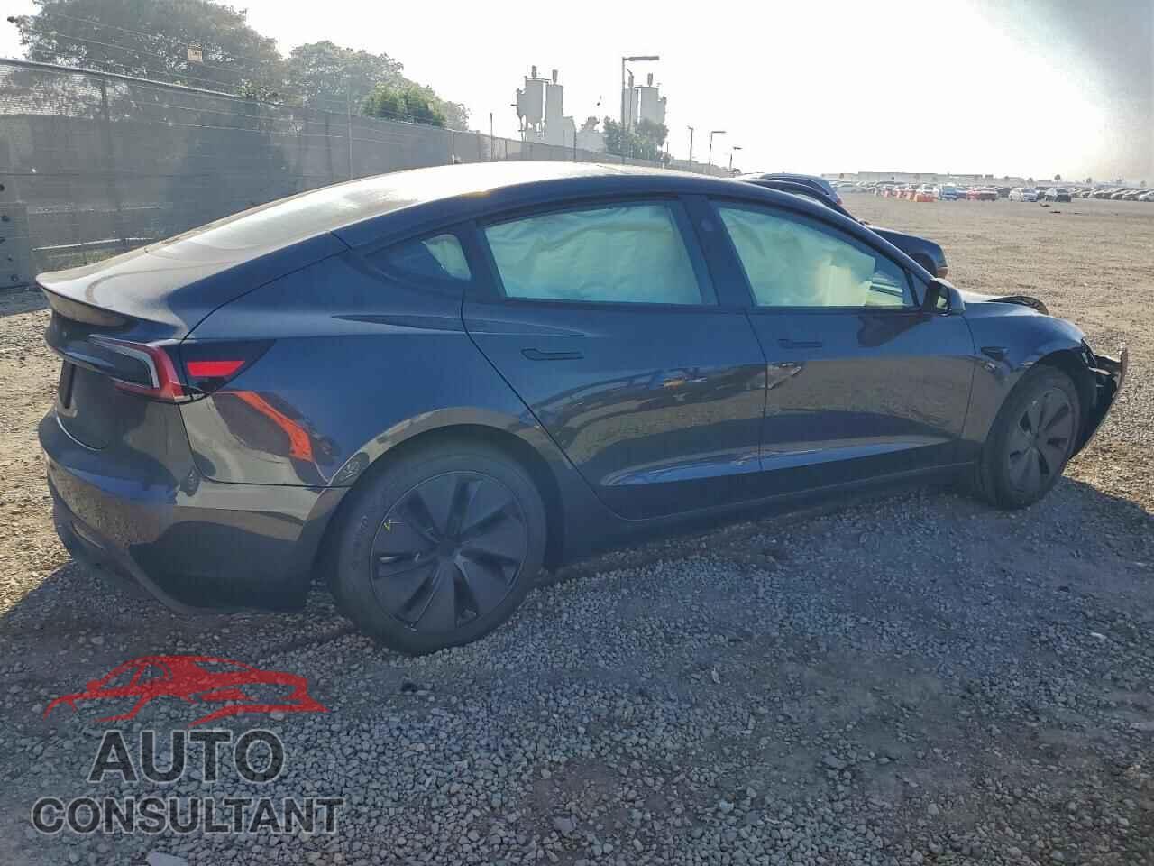 TESLA MODEL 3 2025 - 5YJ3E1EA9SF907856