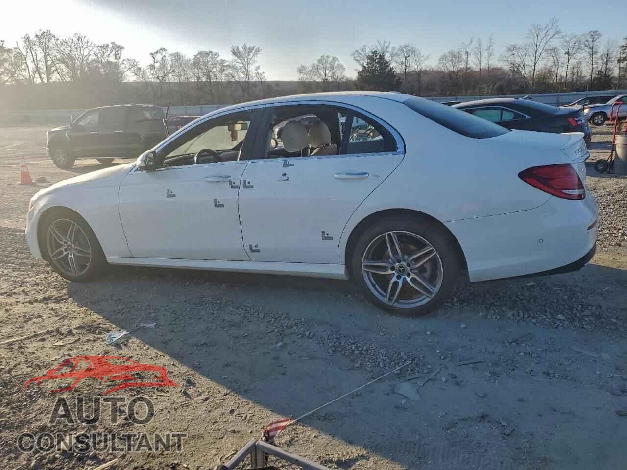 MERCEDES-BENZ E-CLASS 2019 - WDDZF4KB4KA502217