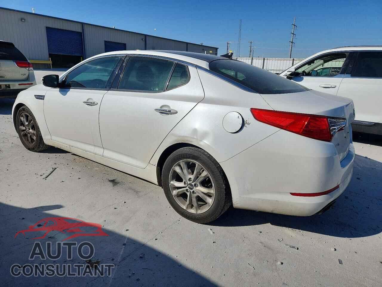 KIA OPTIMA 2011 - KNAGN4A71B5076915