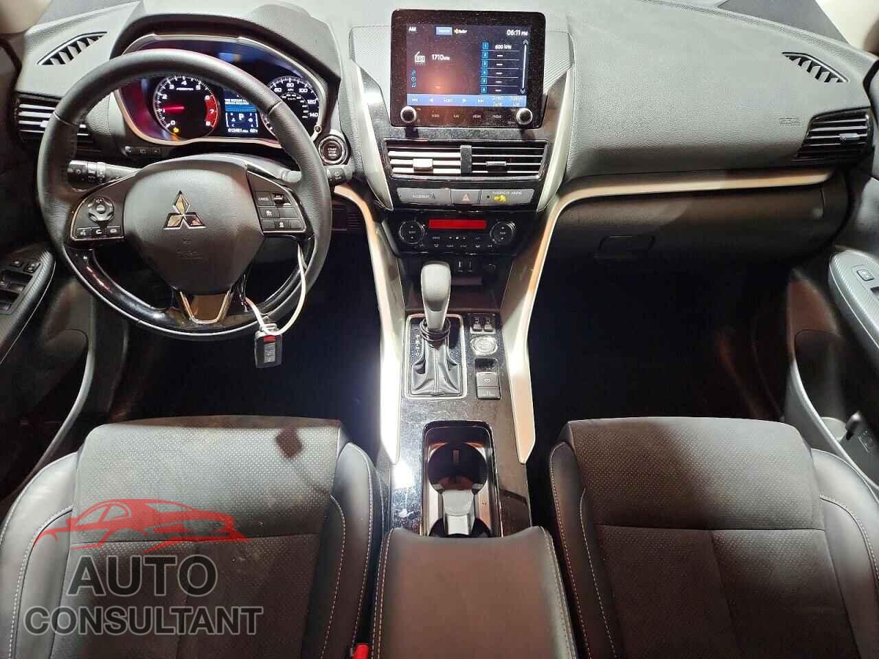 MITSUBISHI ECLIPSE 2024 - JA4ATWAA3RZ072237