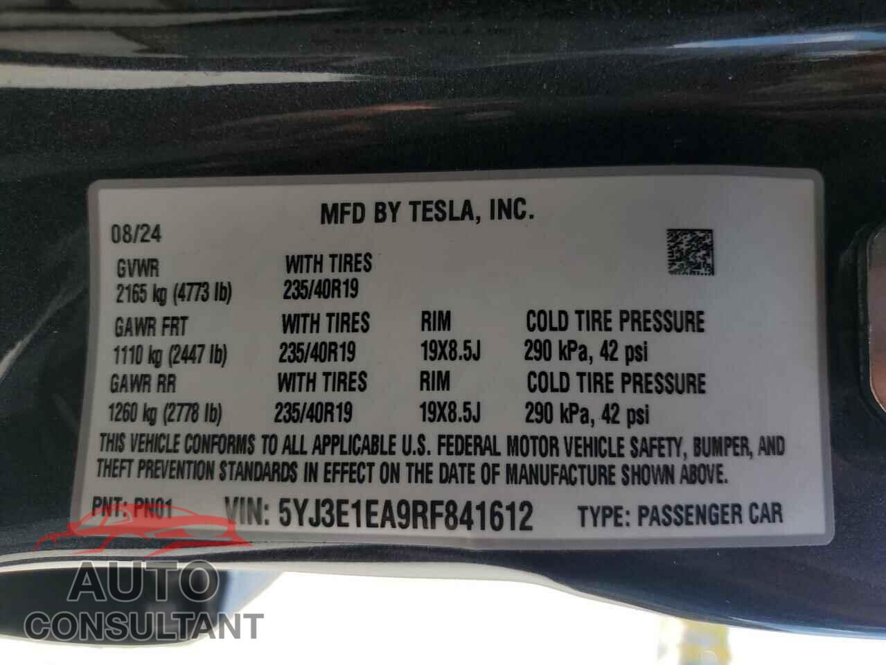 TESLA MODEL 3 2024 - 5YJ3E1EA9RF841612