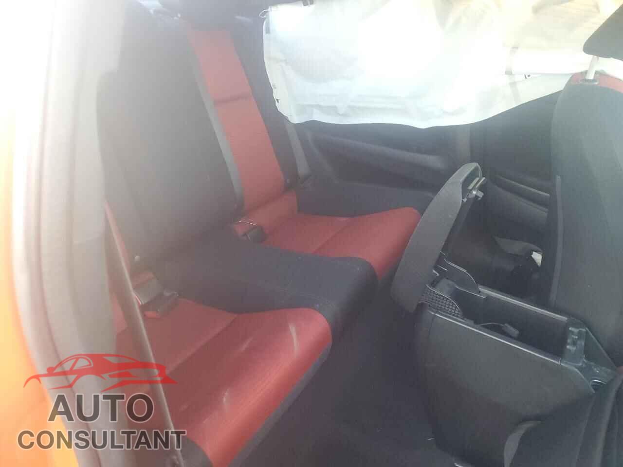 HONDA CIVIC 2015 - 2HGFG4A55FH700352