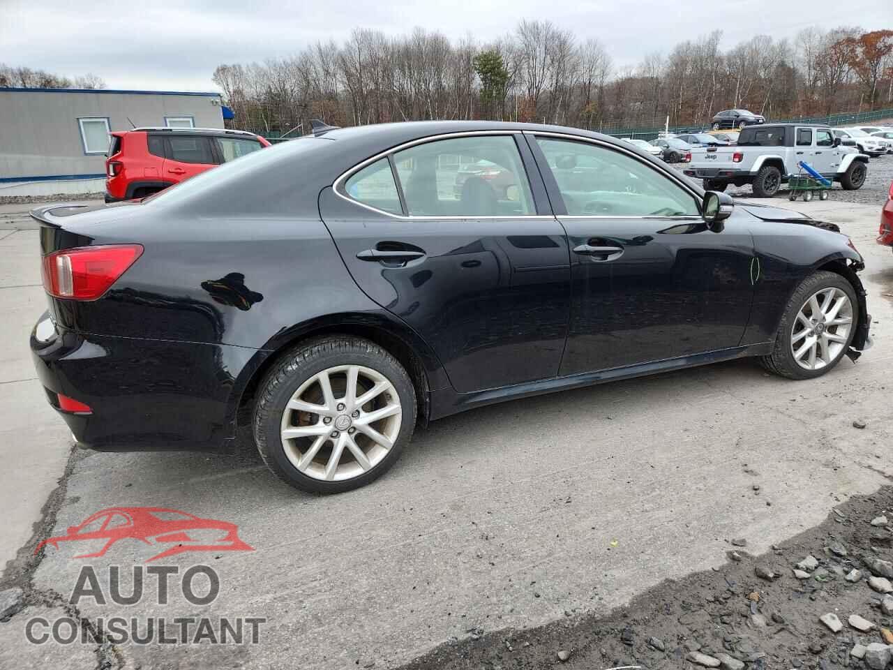 LEXUS IS 2013 - JTHCF5C26D5061043