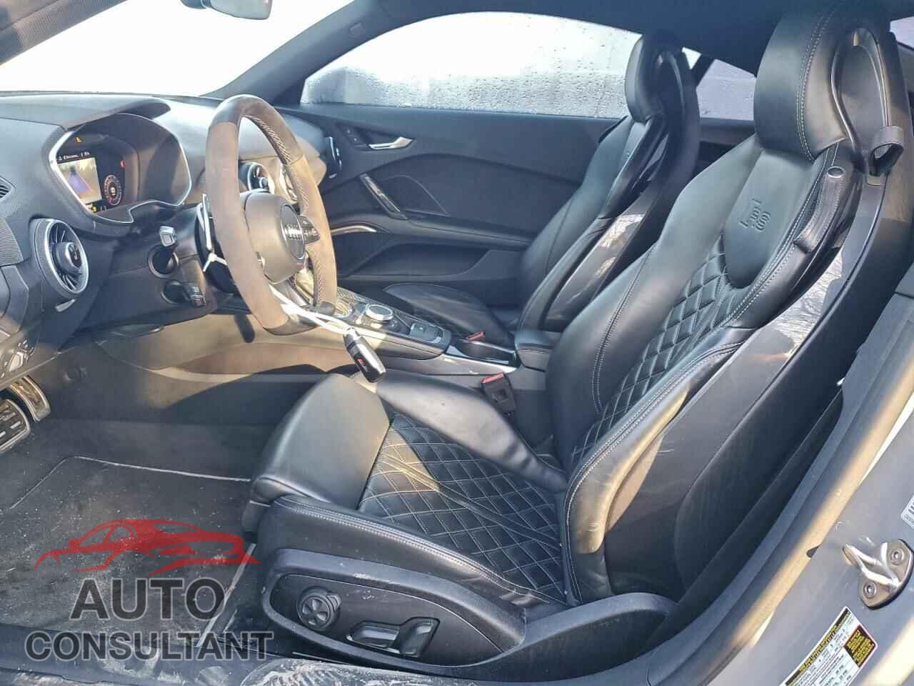 AUDI TT 2018 - WUACSAFV2J1902826