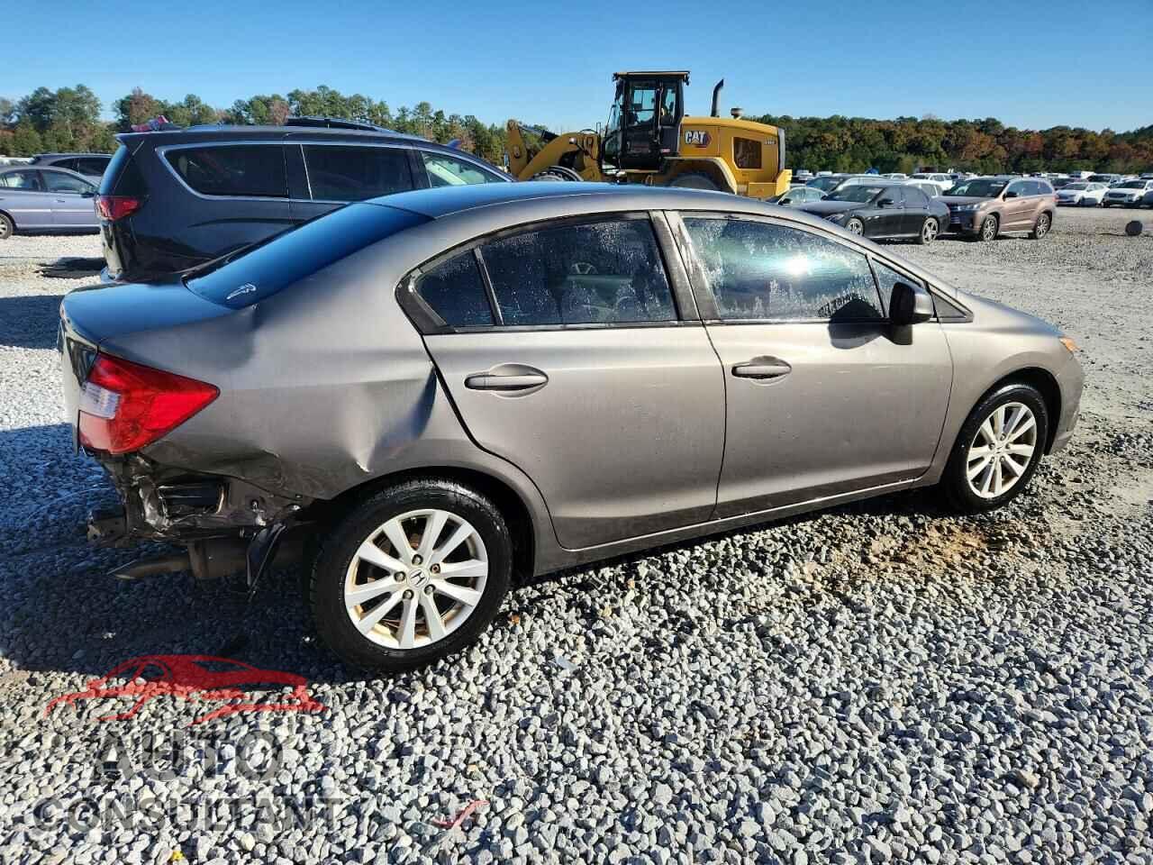 HONDA CIVIC 2012 - 2HGFB2F82CH527083