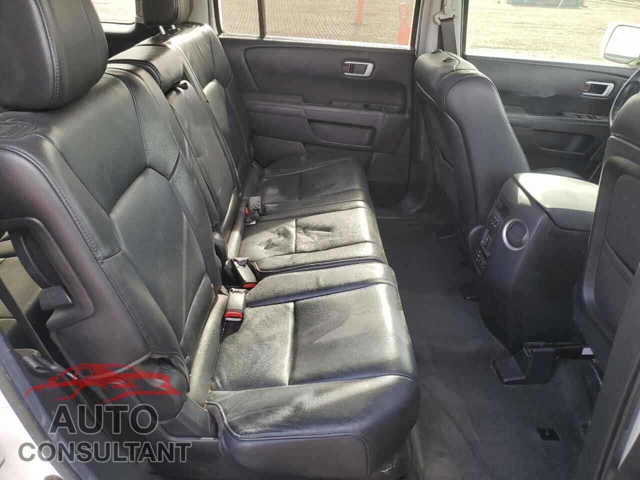 HONDA PILOT 2013 - 5FNYF4H97DB034018